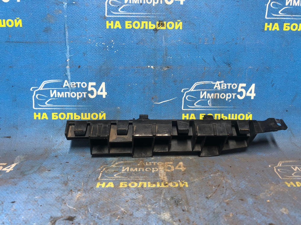 Крепление бампера переднее левое Honda INSPIRE 2003-2007