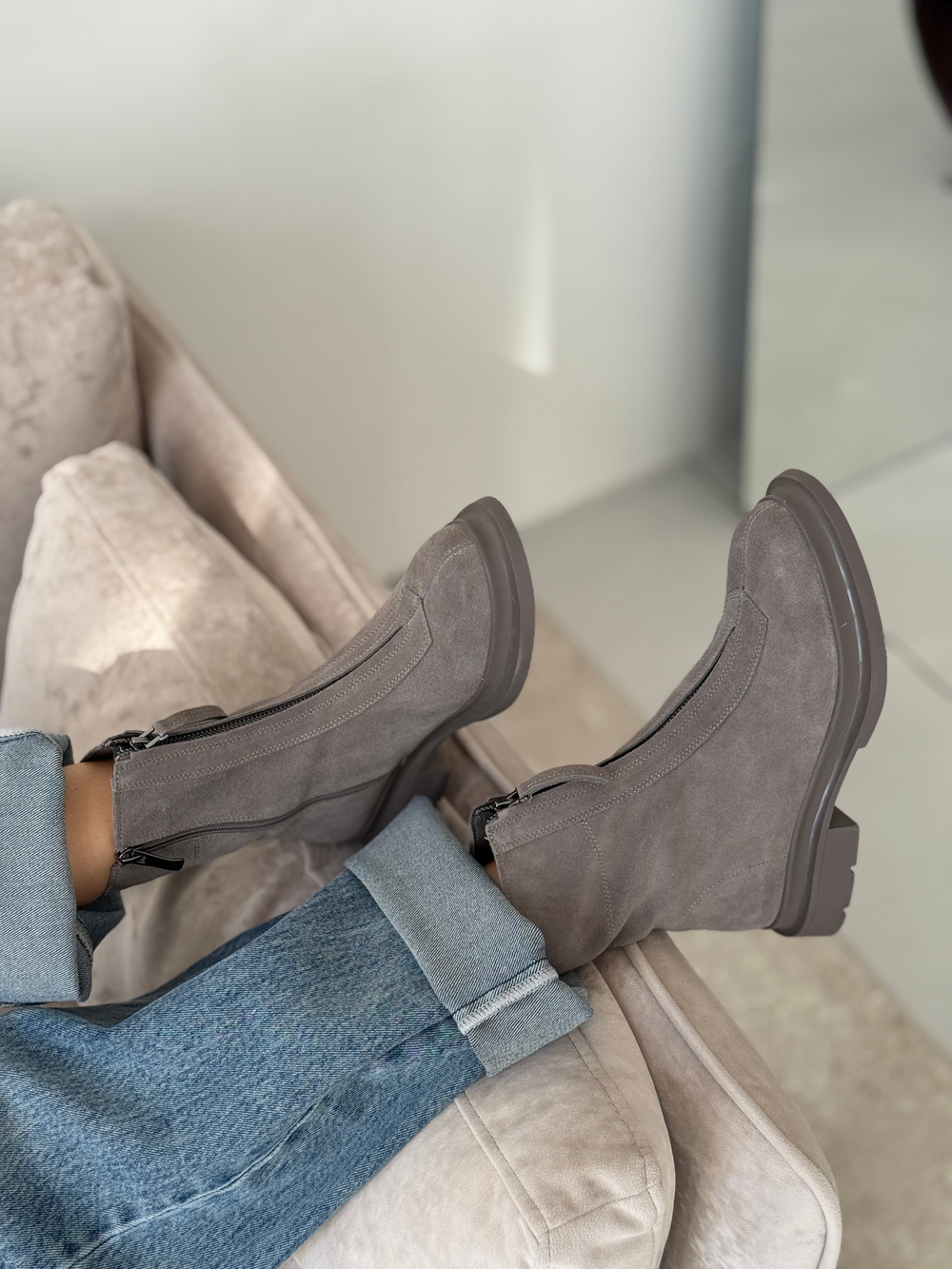 Ботинки из натуральной замши