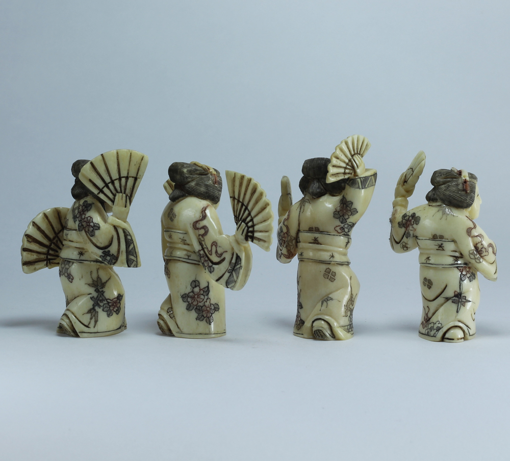 Набор нэцкэ 4 гейши