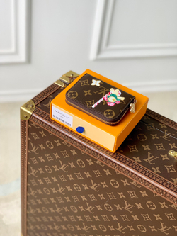Louis Vuitton Zippy Coin Purse