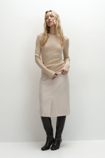 Лонгслив с V-образным вырезом