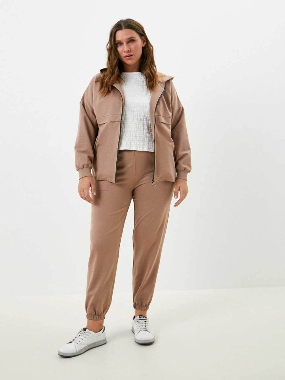 Костюм спортивный