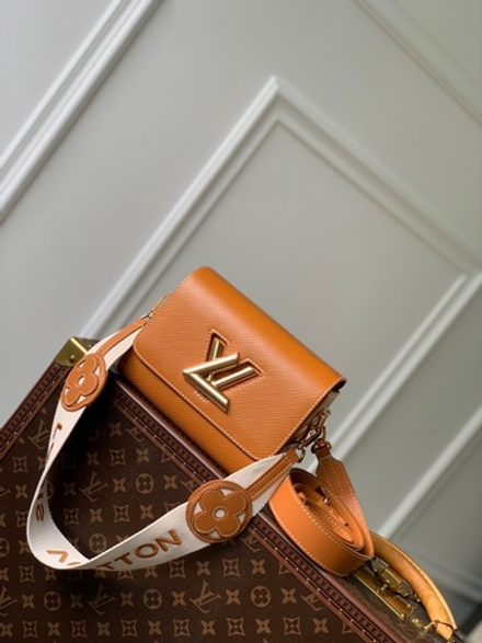Louis Vuitton Twist PM