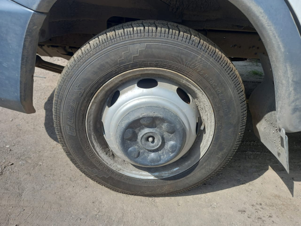 GAZ GAZELLE BUSINESS Промтоварный 172451 (Бензин/Газ, 2,7 л, 107 л.с.)