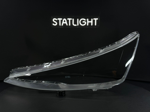 Левое стекло фары Hyundai Elantra 6 2018-2020 рест