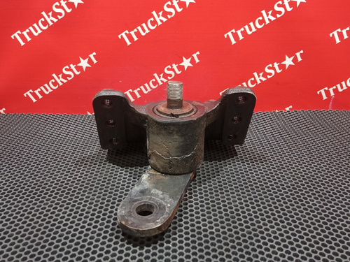 Кронштейн передней рессоры 2017г