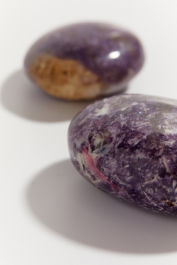 Лепидолит палмстоун