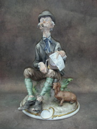 Статуэтка. Фарфор. Шарманщик. Capodimonte. Италия