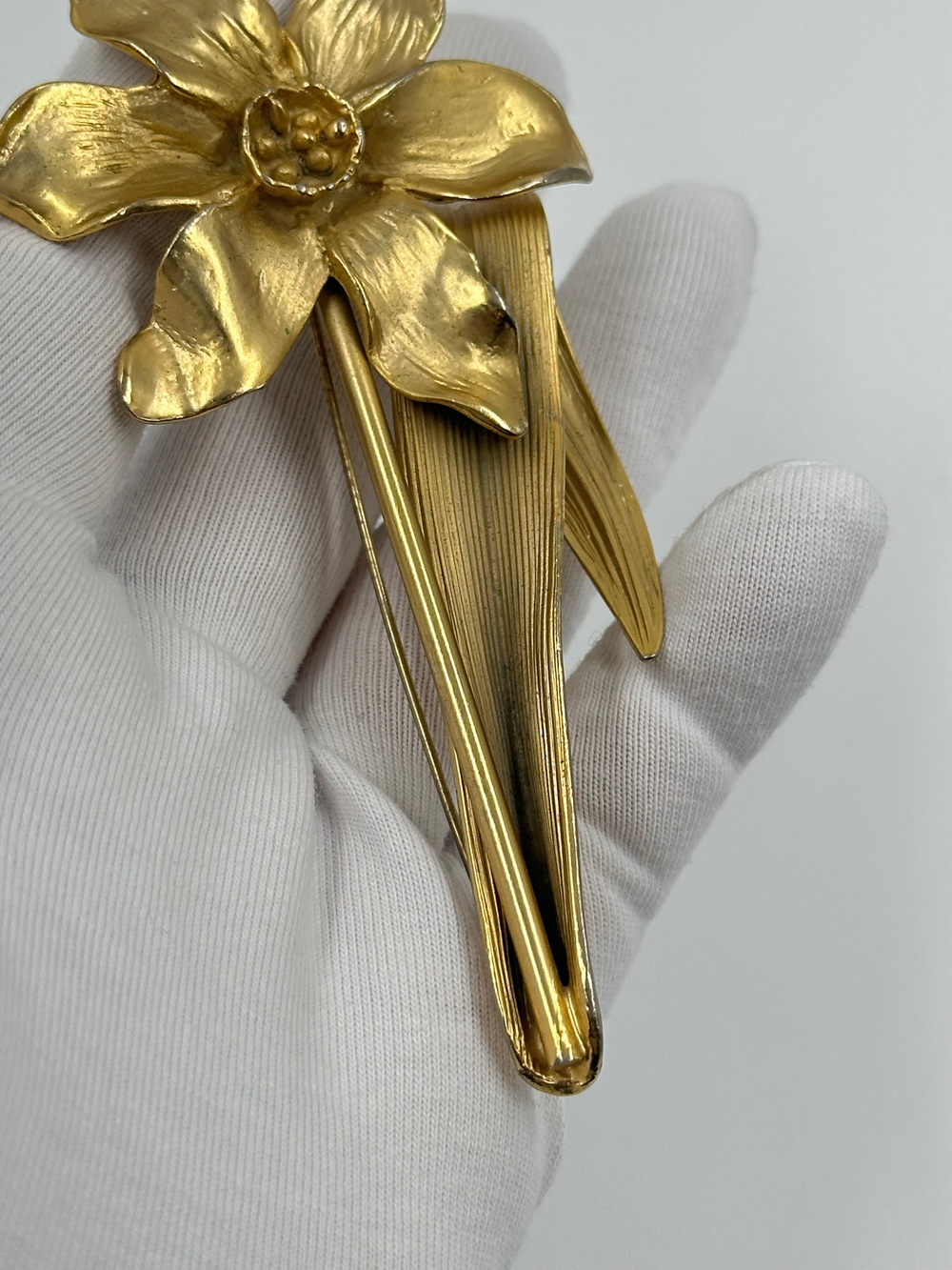 Брошь Нарцисс Kenzo