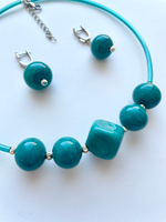 Комплект украшений из муранского стекла: колье, серьги