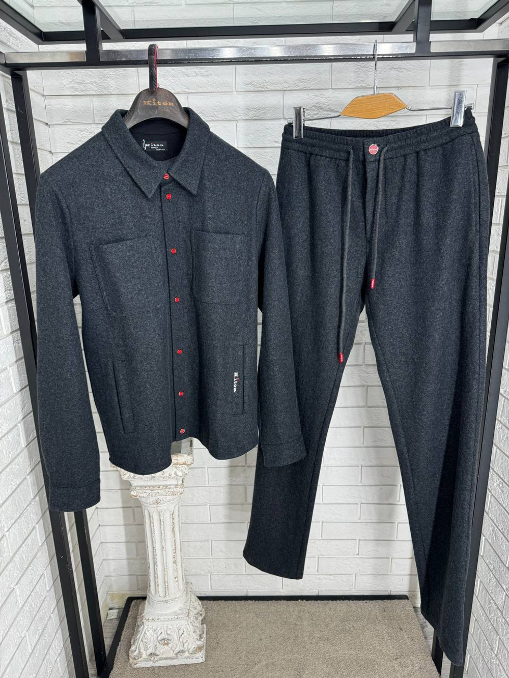 Костюм из кашемира Kiton