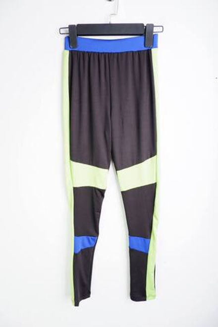 Лосины Prettylittlething для спорта, маркировка 36, визуально на 40 размер