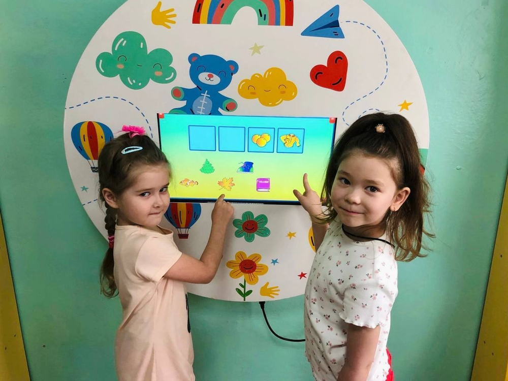 Интерактивная панель MiniKids 21,5"