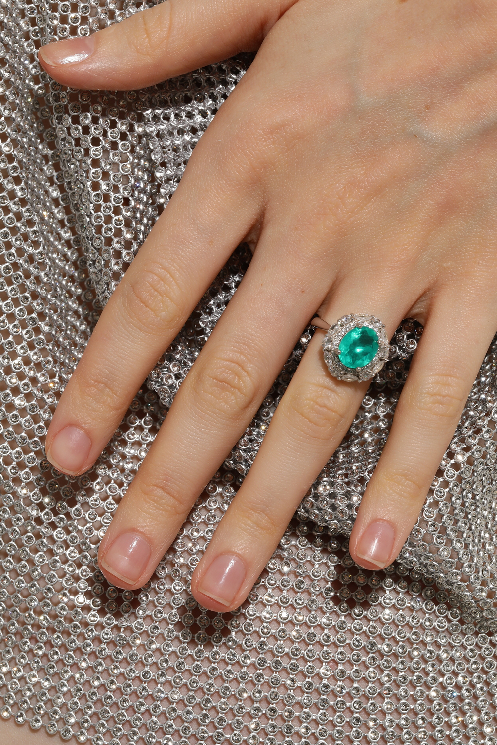 Кольцо вечернее, крупный зеленый камень, серебро