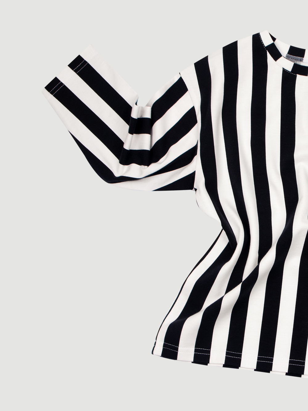 Лонгслив оверсайз Mjölk Black Stripes