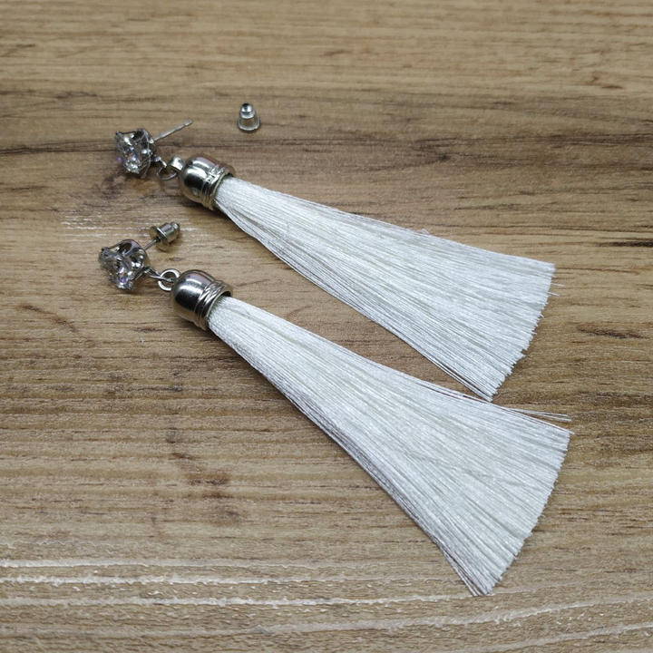 Серьги-гвоздики Кисти кристалл круг цвет молочный металл серебристый