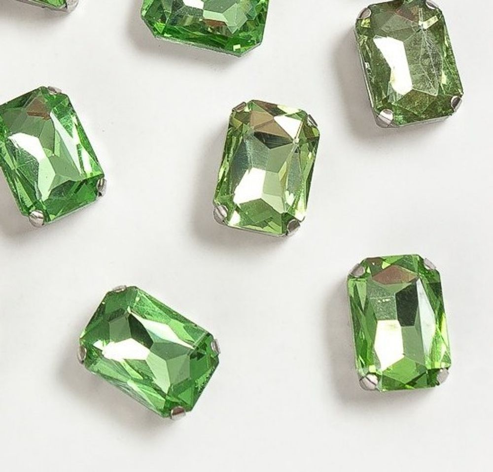 Стразы пришивные стекло в оправе, р. 14х10 мм, салатовый