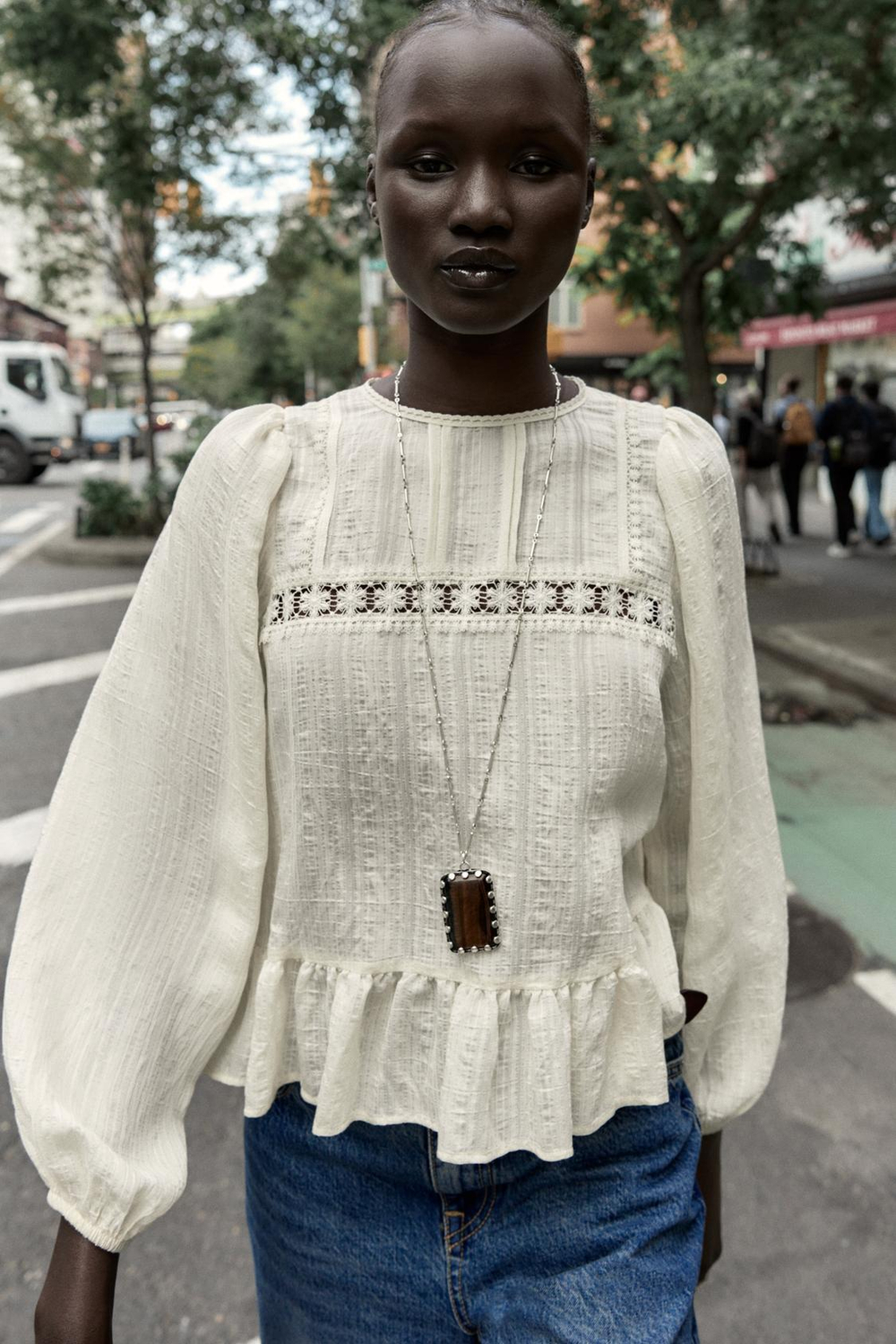 ZARA БЛУЗА В РОМАНТИЧЕСКОМ СТИЛЕ С КРУЖЕВОМ, ЭКРЮ