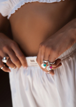 Кольцо «Хати Трио» с розовой эмалью