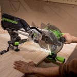 Торцовочная пила Greenworks GD24MS216, 24V, бесщеточная, 4800 об/мин, 216x30мм, рез 65х310мм, с протяжкой, без АКБ и ЗУ (1501707)