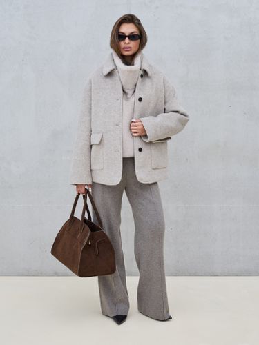 Короткая шерстяная куртка-пальто в цвете капучино