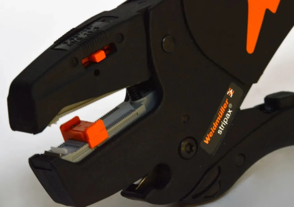 9005000000 STRIPAX Tools, Stripping and cutting tool