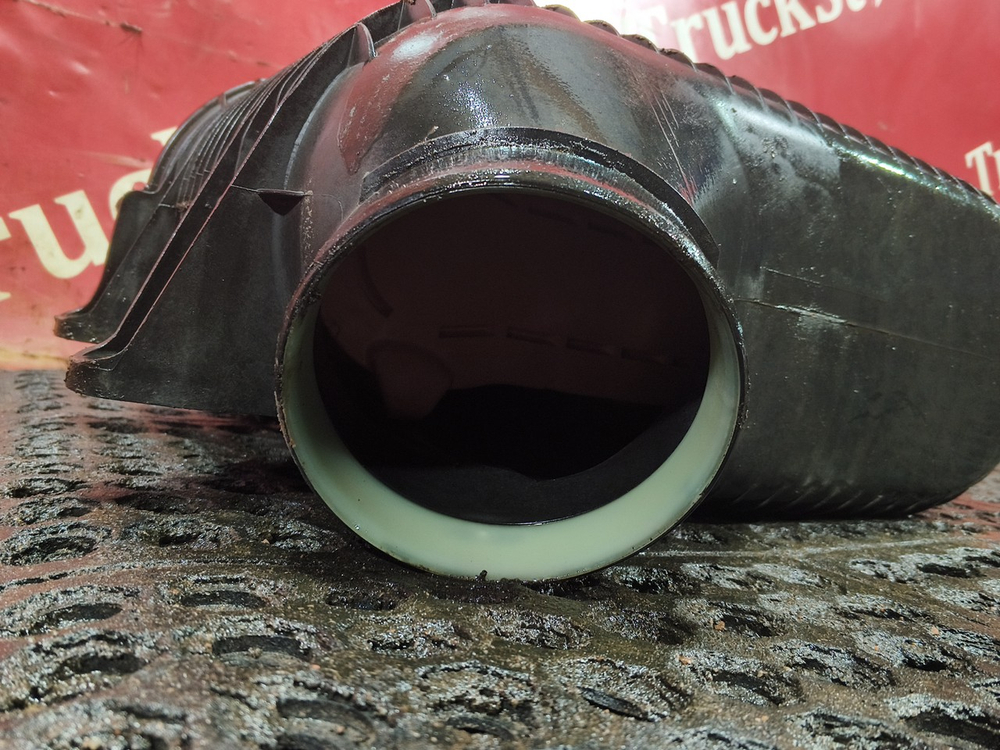 Корпус воздушного фильтра 2019г