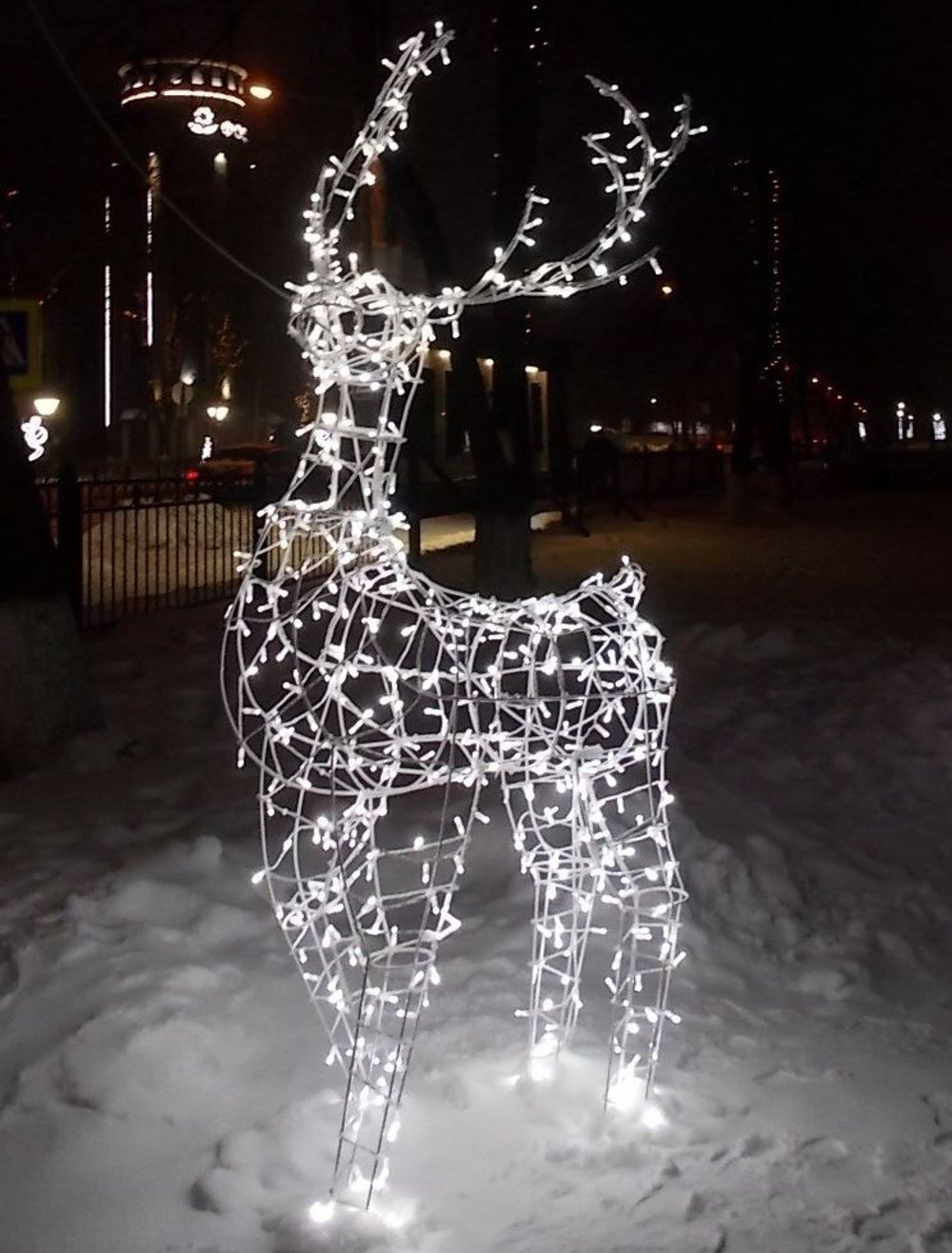 Световая фигура «Олень» с классическим каркасом
