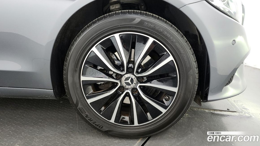 Mercedes-Benz C-Class W205 C200 (10.2019)