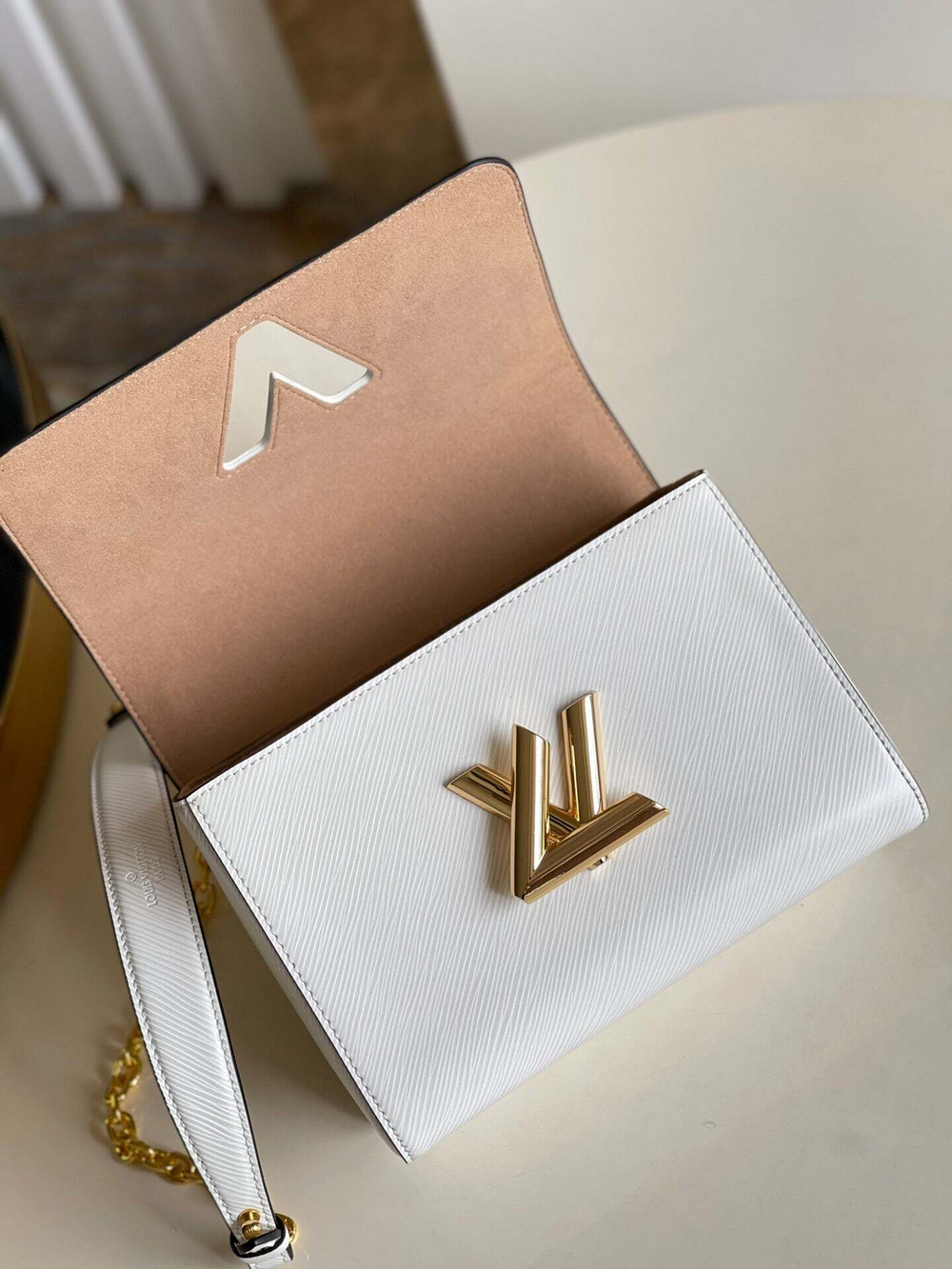 Louis Vuitton Twist MM