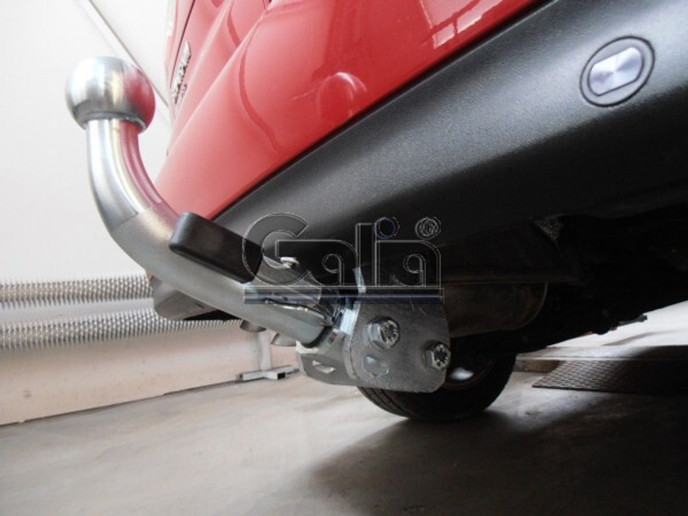 Фаркоп оцинкованный Galia F104C для Ford Galaxy 2000-2006, SEAT Alhambra 2000-2010, Volkswagen Sharan 2000-2010(паспорт и сертификат в комплекте)(без электрики)