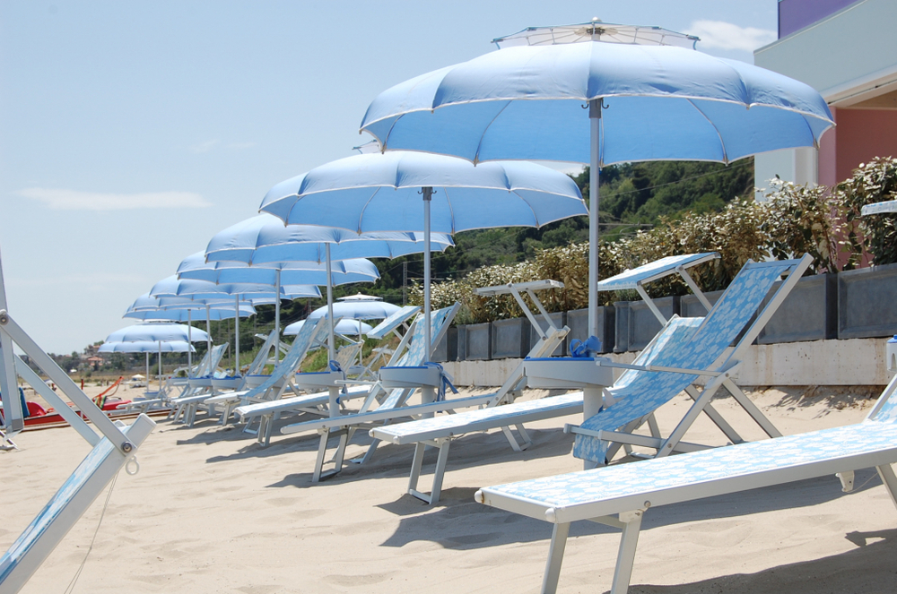 Столик многофункциональный для зонтов Magnani Multipurpose Small Table