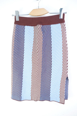 Юбка трикотажная стильная 42-44 размер