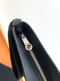 Goyard Conti Pouch