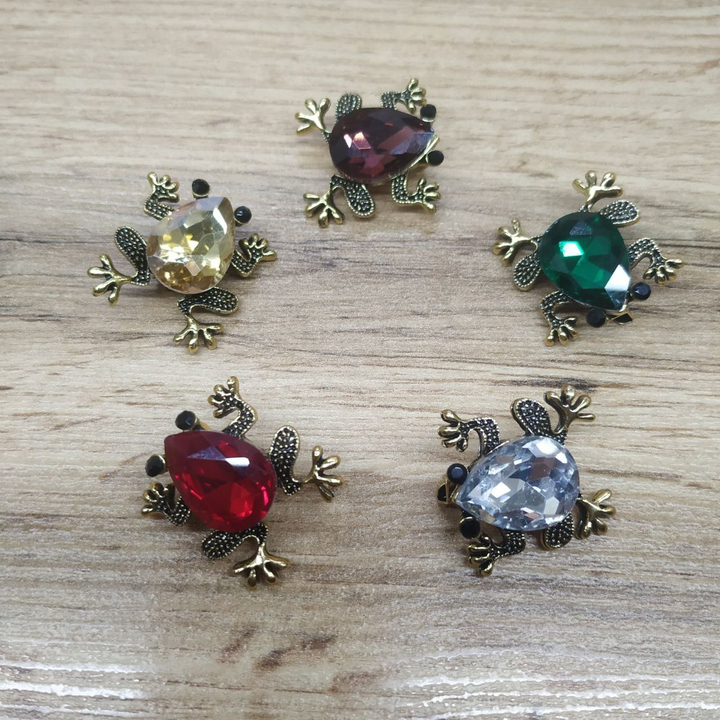 Брошь Mini Лягушка кристалл стразы цвет микс металл золотистый