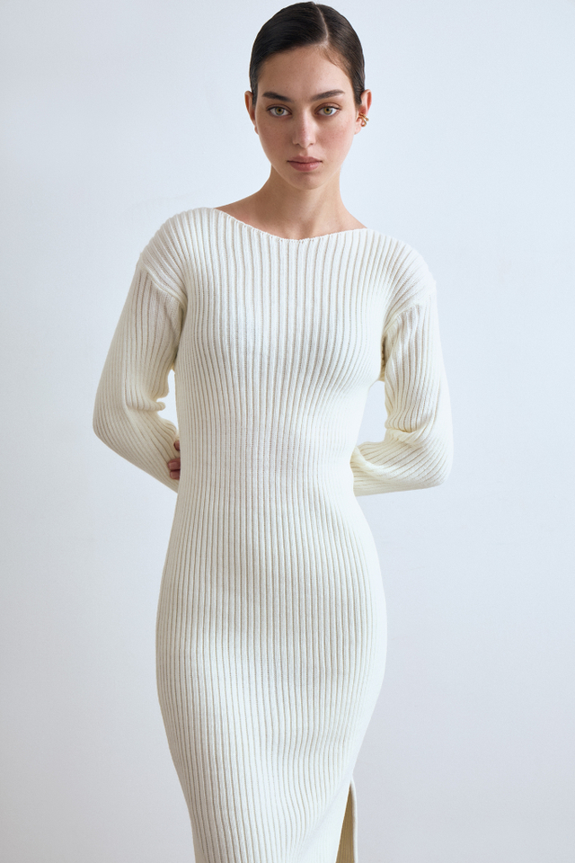 Платье миди вязаное