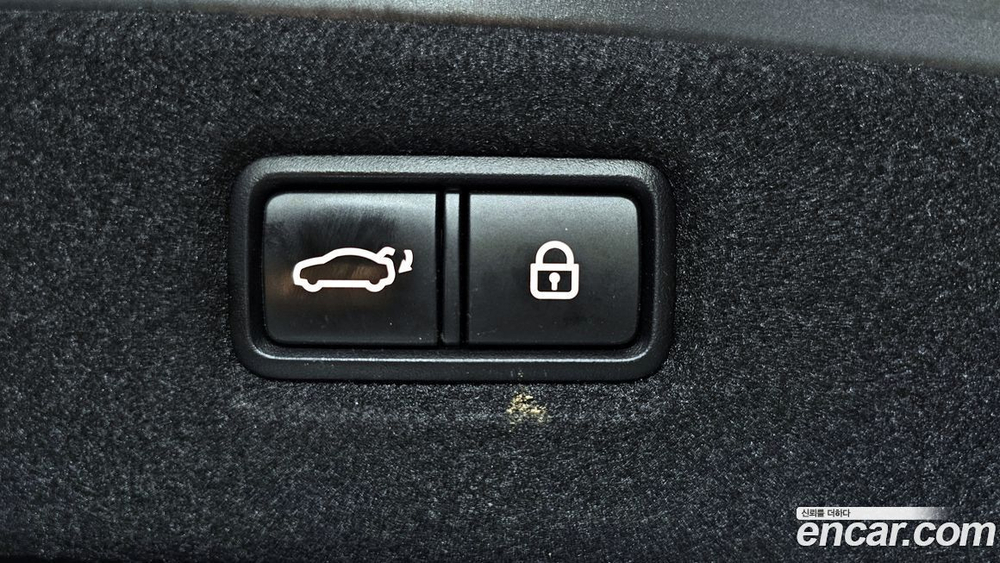 Genesis G90 3.8 AWD (03.2021)