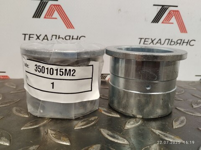 Втулка 3501015M2