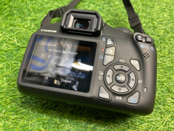 Canon 1100D Kit 18-55mm 3.5-5.6 IS II 8.700 кадров