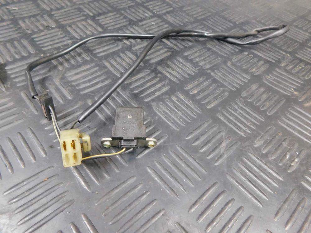 Датчик Холла Kawasaki ZZR 400 98 053008