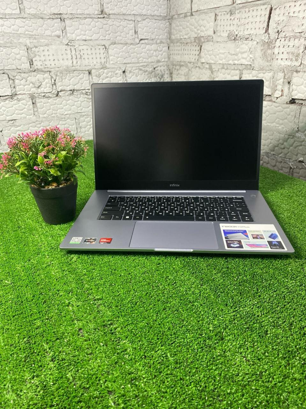 Ноутбук 15.6" Infinix Inbook Y3 Plus YL51A5 R5-5500U/16ГБ/512ГБ/VGA int/Win 11 Home, Серый