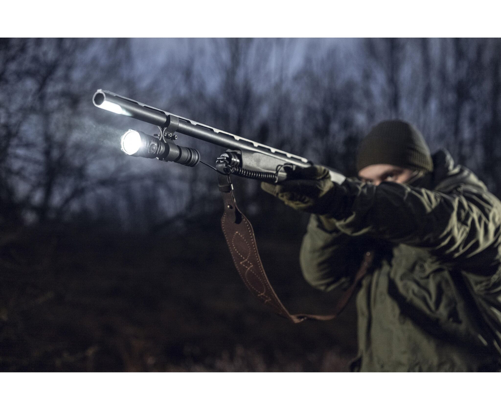 Фонарь светодиодный тактический Armytek Viking Pro Max, 5000 лм, 350 м, теплый свет, аккумулятор