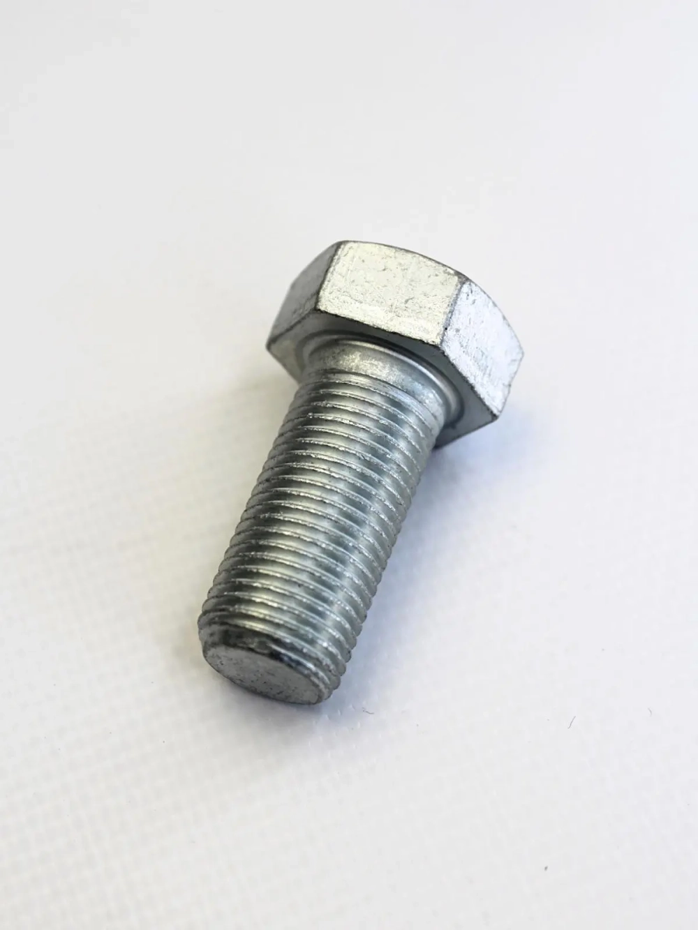 Болт М16*35*1,5 8.8