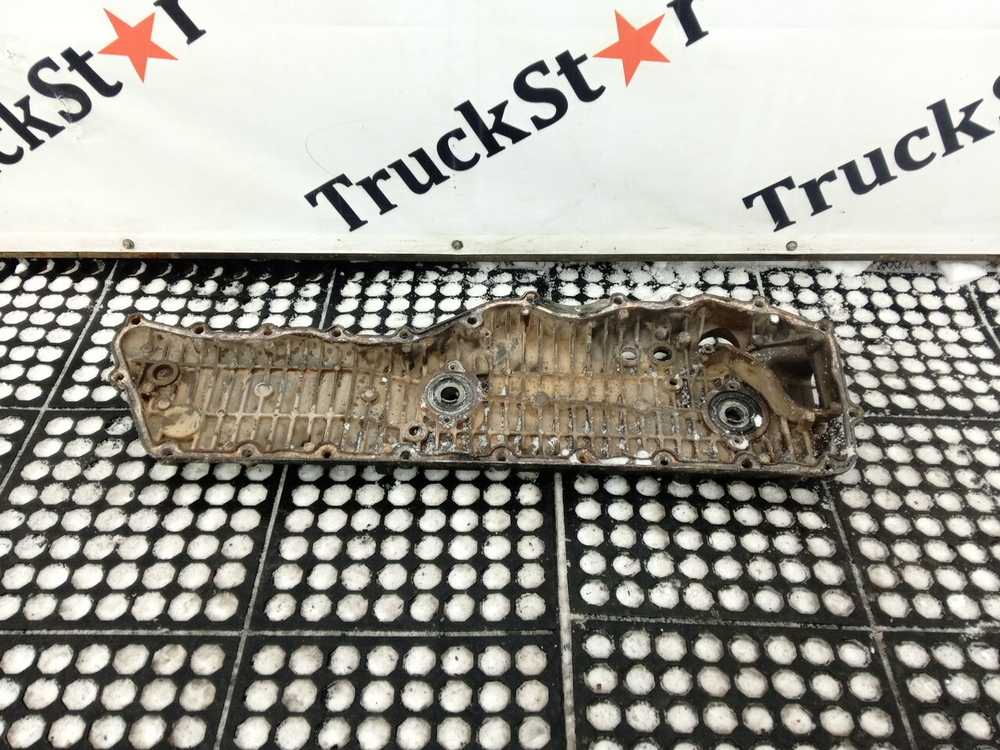 Крышка масляного радиатора