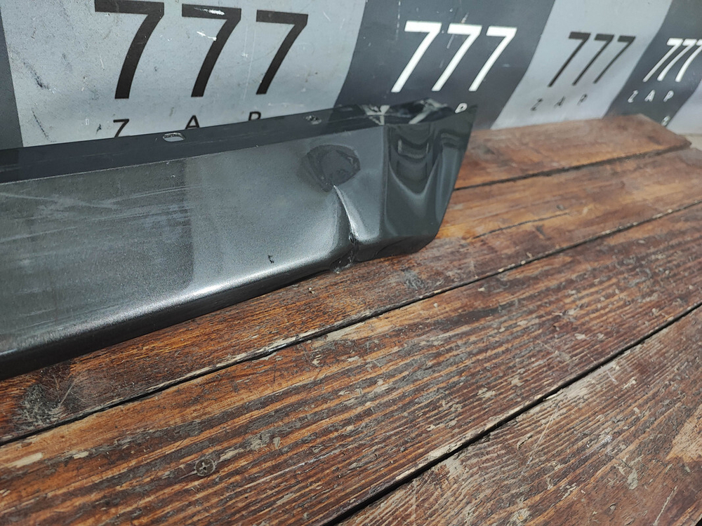 Накладка решетки радиатора Mazda CX-5 2 (KF) 17-нв Б/У Оригинал KB8A507E1