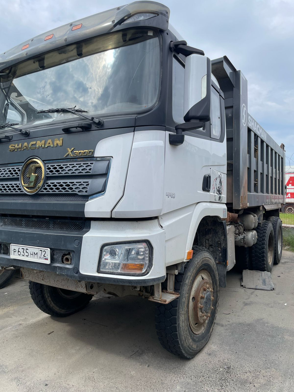 Shacman (Shaanxi) SX* 6x6 Самосвал SX32586W385C (Дизельный, 10,8 л, 441 л.с., МТ)
