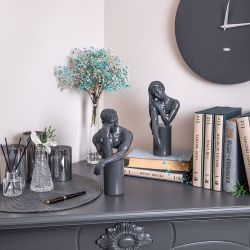 Статуэтка Мечтательница Серый