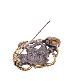 AM-3531 Брошь «Цветочная Дама» (латунь, янтарь)