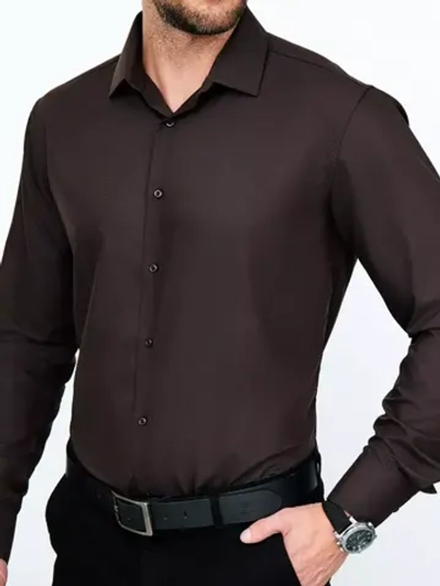 Рубашка классическая с длинным рукавом приталенная