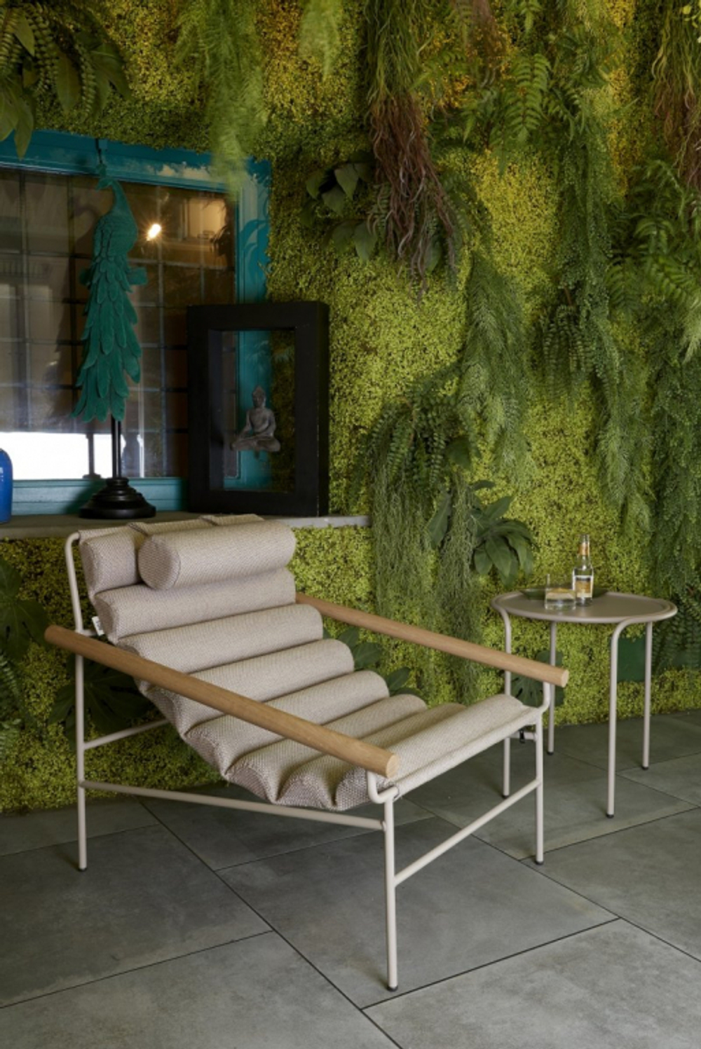 Кресло лаунж металлическое с подушкой Scab Design Dress Code Fashion Indoor, тортора, бежевый